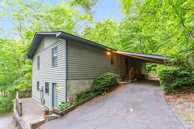 Foto del edificio - **Montreat SCHOOL YEAR RENTAL** AVAILABLE ...