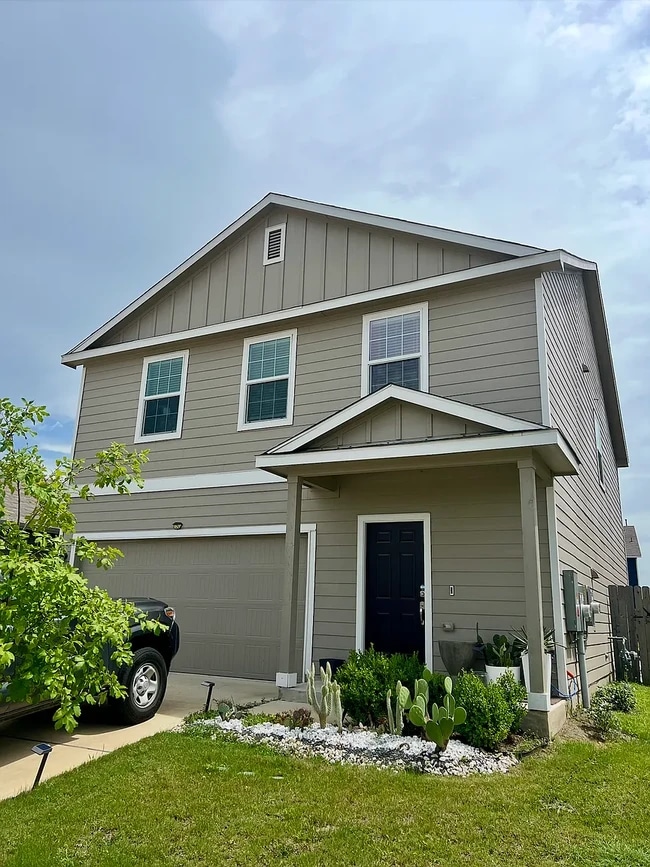 Building Photo - 14205 Lyndora Ln