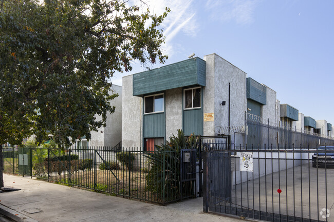 Building Photo - Willis Villas
