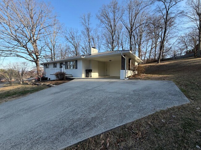 Foto del edificio - 1046 Tennessee Hills Dr