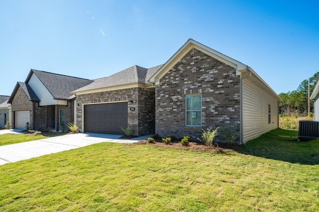 Building Photo - 5525 Blue Jay Cir