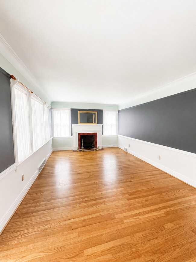 Foto del edificio - 414 Cornell Pl