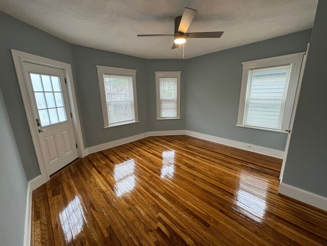 Photo - 35 Cameron Ave Apartment