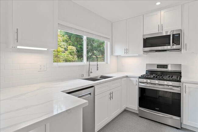 Foto del edificio - 1701 Washington Way