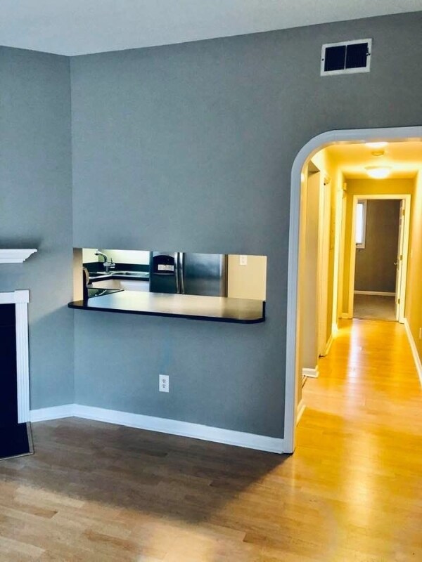 Foto del edificio - 3204 West End Cir