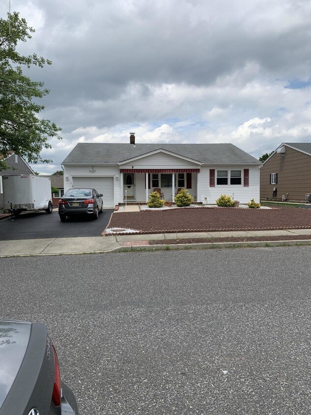 9 Westport Dr, Toms River, NJ 08757 House Rental in Toms River, NJ