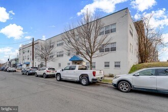 Building Photo - 1008 Rittenhouse St NW