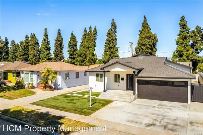 Building Photo - 4 br, 3 bath House - 4752 Fidler Ave