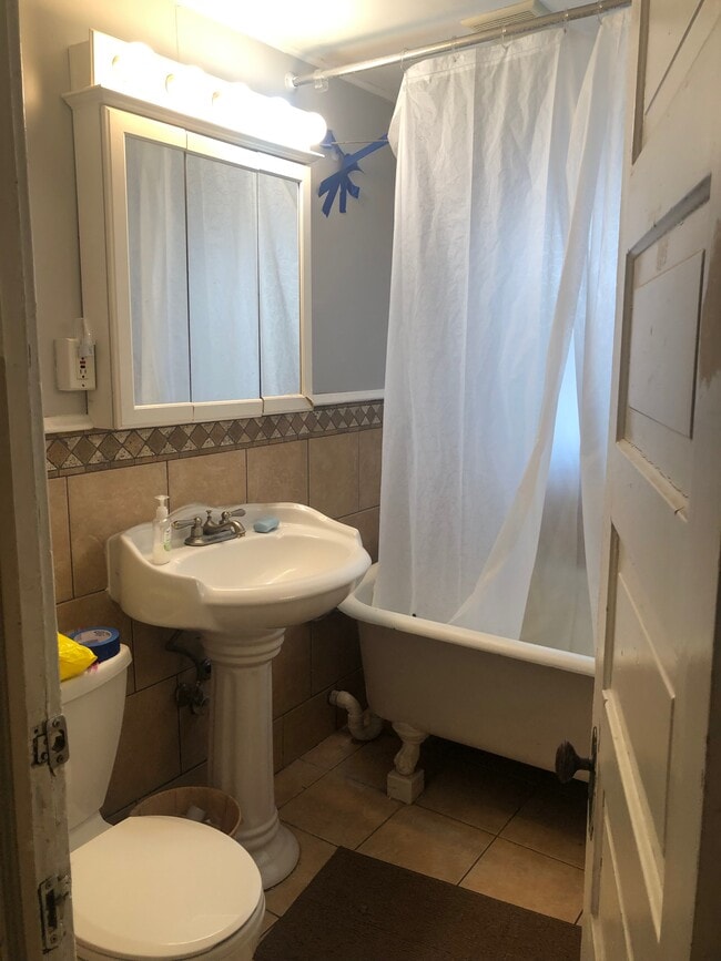 Foto del edificio - 1231 SE 8th St