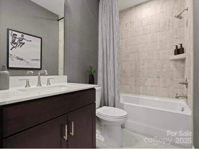 Foto del edificio - 5624 Kingspan Dr