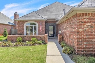 Building Photo - 6313 Glenbrook Ct