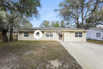 Building Photo - 2727 N Dellwood Dr