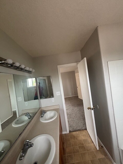 Building Photo - 1607 Costilla Rd