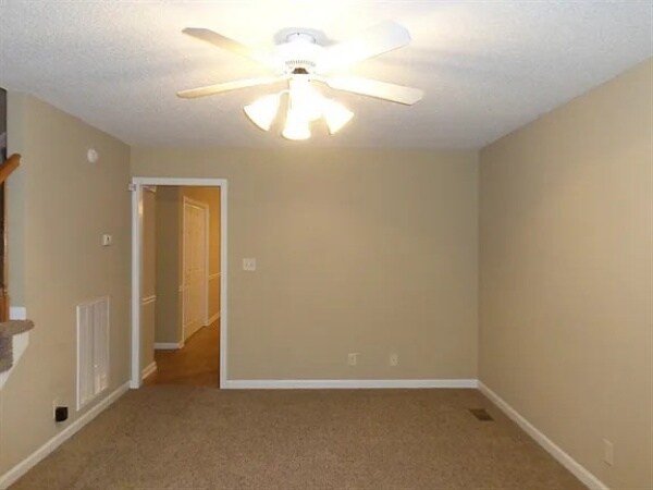 Building Photo - 1403 Addison Dr