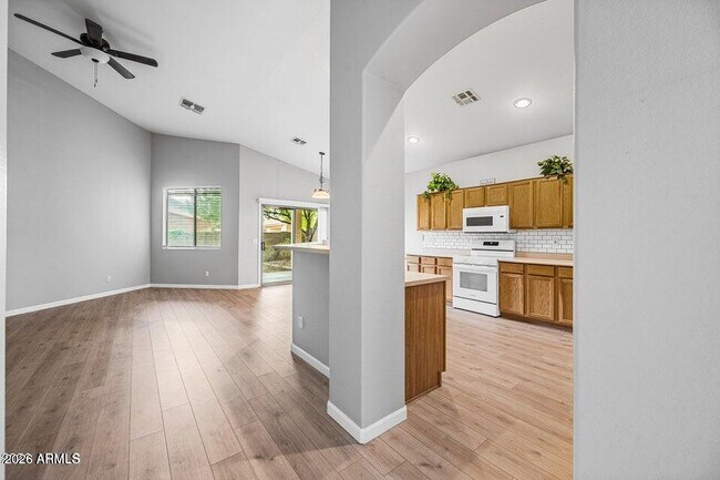 Building Photo - 9231 W Salter Dr