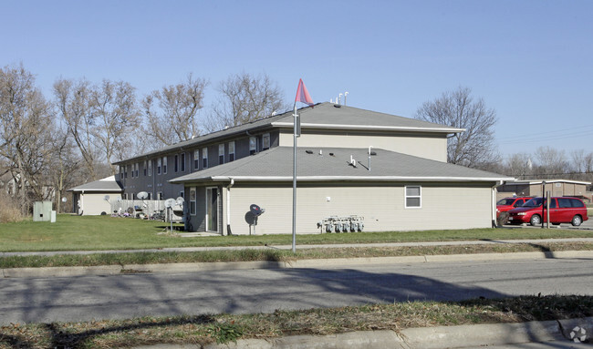 Foto del edificio - Grove Street Townhomes