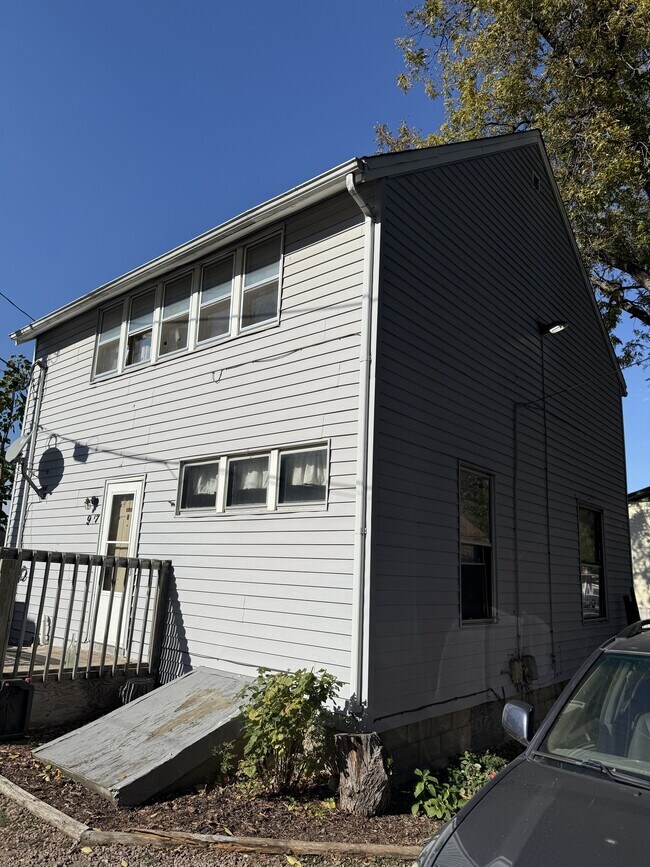 Foto del edificio - 947 W 8th St