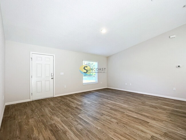 Building Photo - 587 Marion Oaks Pass