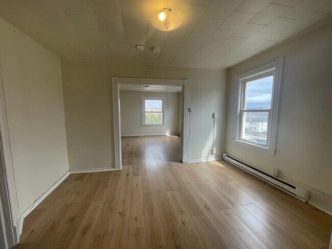 Foto del edificio - Clean & Updated 1BR Close to Downtown – $1200 Available Now