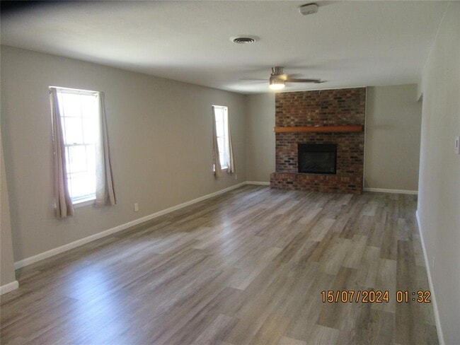 Building Photo - 224 Randy St