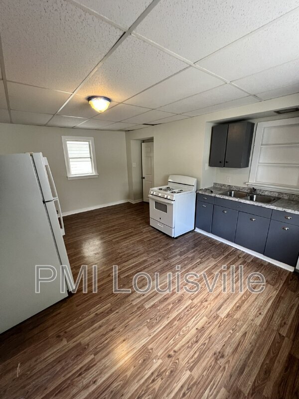 Building Photo - 414 M St