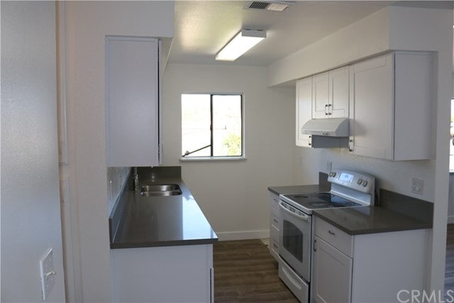 Building Photo - 32187 Paseo Carolina