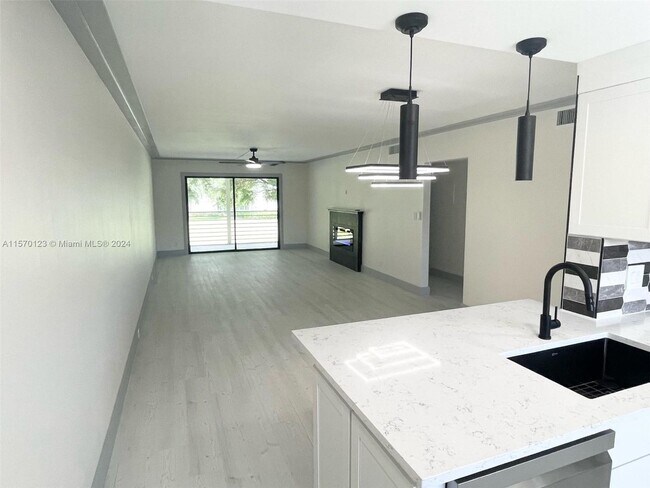 Building Photo - 3201 Portofino Point D2, Coconut Creek, FL...
