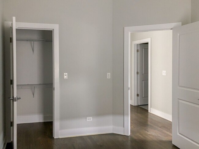 Foto del edificio - 2620 N Rockwell St