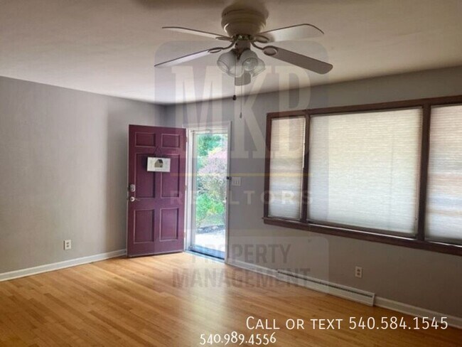 Foto del edificio - 3203 Ledgewood Ave