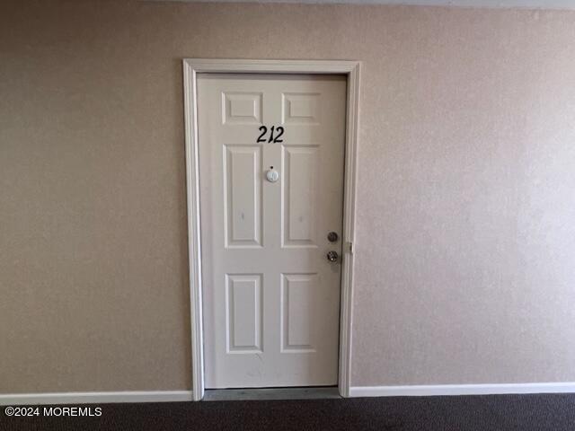 Foto del edificio - 212 Raintree Ct