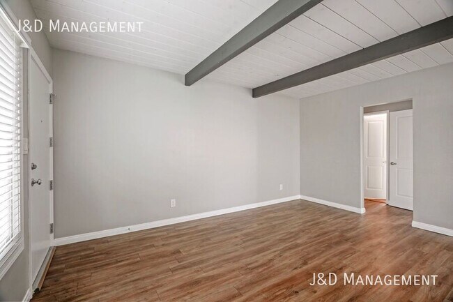 Foto del edificio - 4154 Udall St