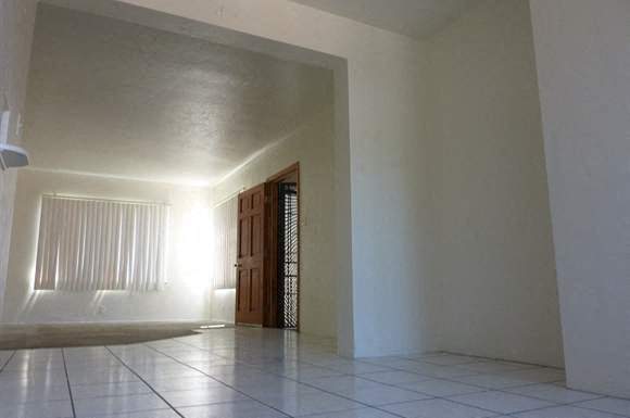 Building Photo - 124 Sloan