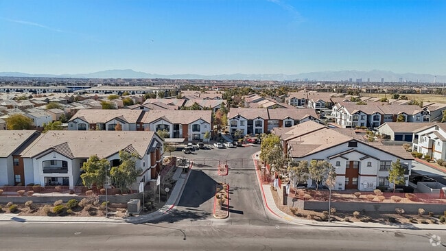 Building Photo - Tesoro Ranch