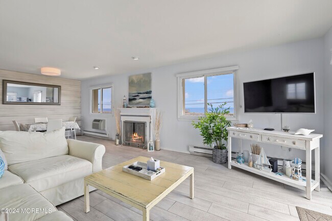 Building Photo - 260 Ocean Ave