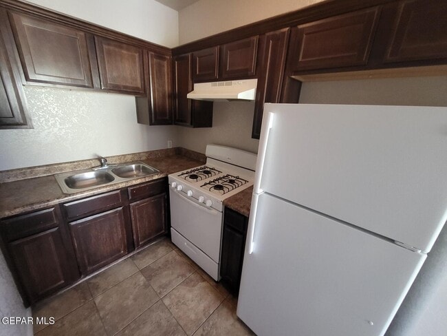 Foto del edificio - 1100 Cedar St