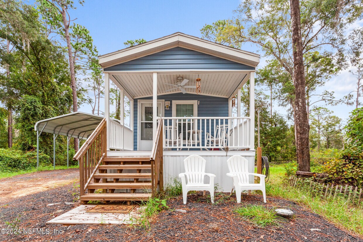 421 West St, Interlachen, FL 32148 House Rental in Interlachen, FL