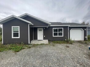 Building Photo - 4733-4739 Adirondack Cir