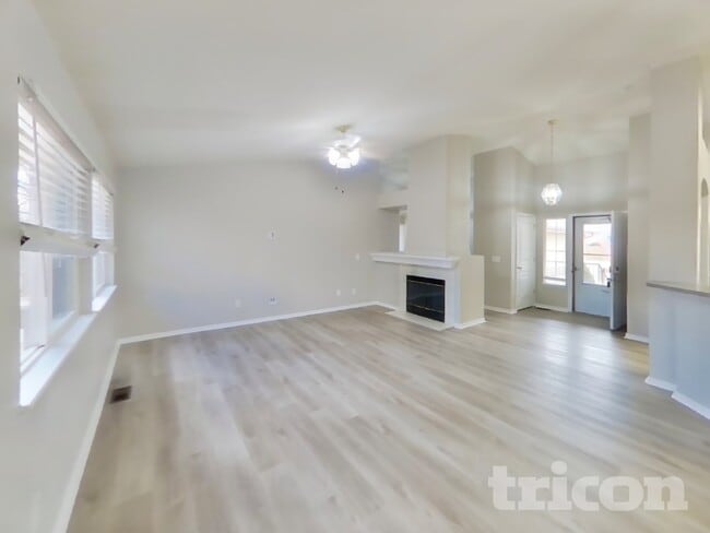 Building Photo - 633 Golden Eagle Dr