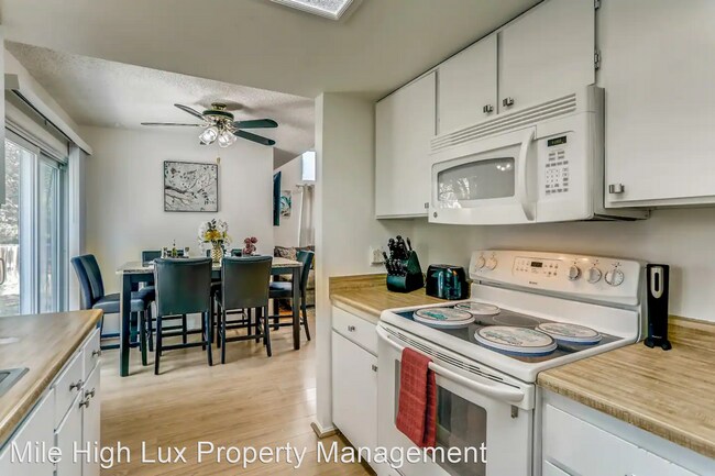 Foto del edificio - 3 br, 1.5 bath House - 99 Moline St