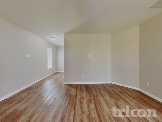 Foto del edificio - 855 Bitting Hall Cir