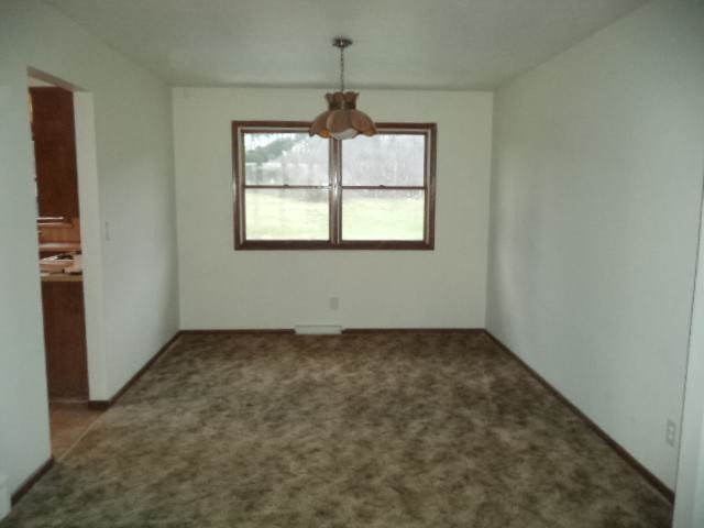 Building Photo - 15766 Pineview Dr