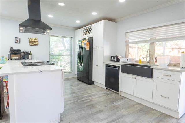 Foto del edificio - 8512 Londonderry Ln