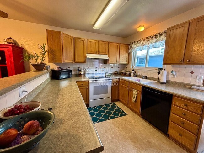 Foto del edificio - 2664 Bannister Ct