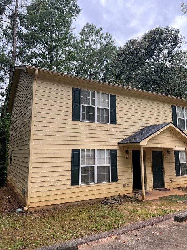 Building Photo - 4754 Chariot Dr