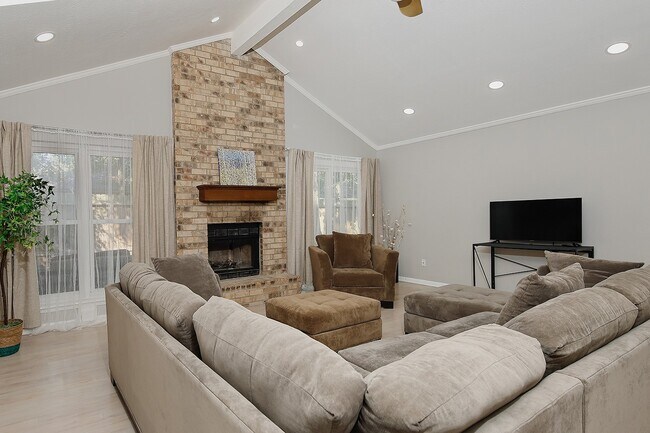 Foto del edificio - 99 N Deerfoot Cir