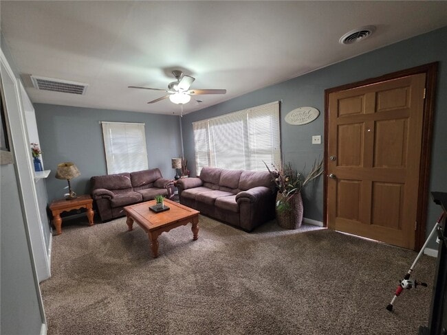 Building Photo - 301 Washington St