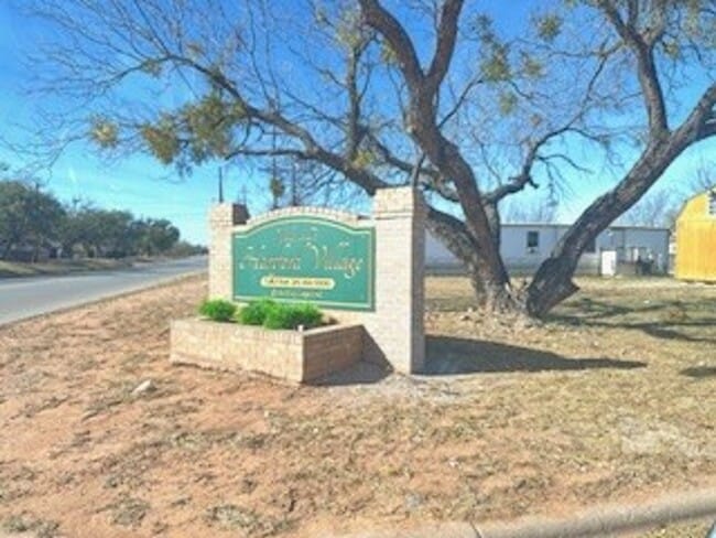 Foto del edificio - 3/2 single wide; all appliances provided