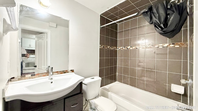 Photo du bâtiment - 7245 Lancaster Av