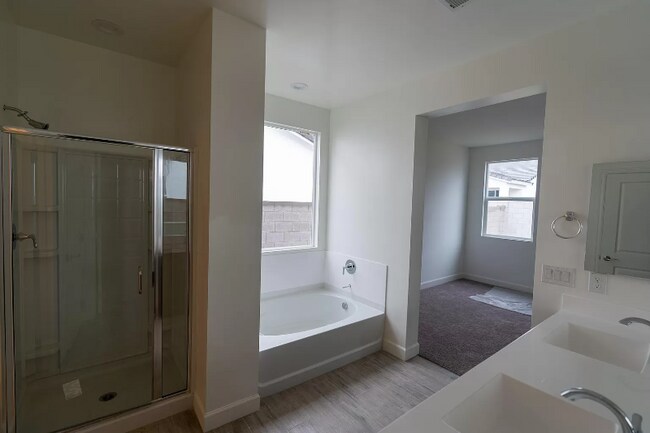 Foto del edificio - 640 E Vail Ln