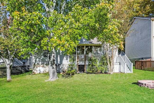 Photo - 306 Crooked Oak Ct House